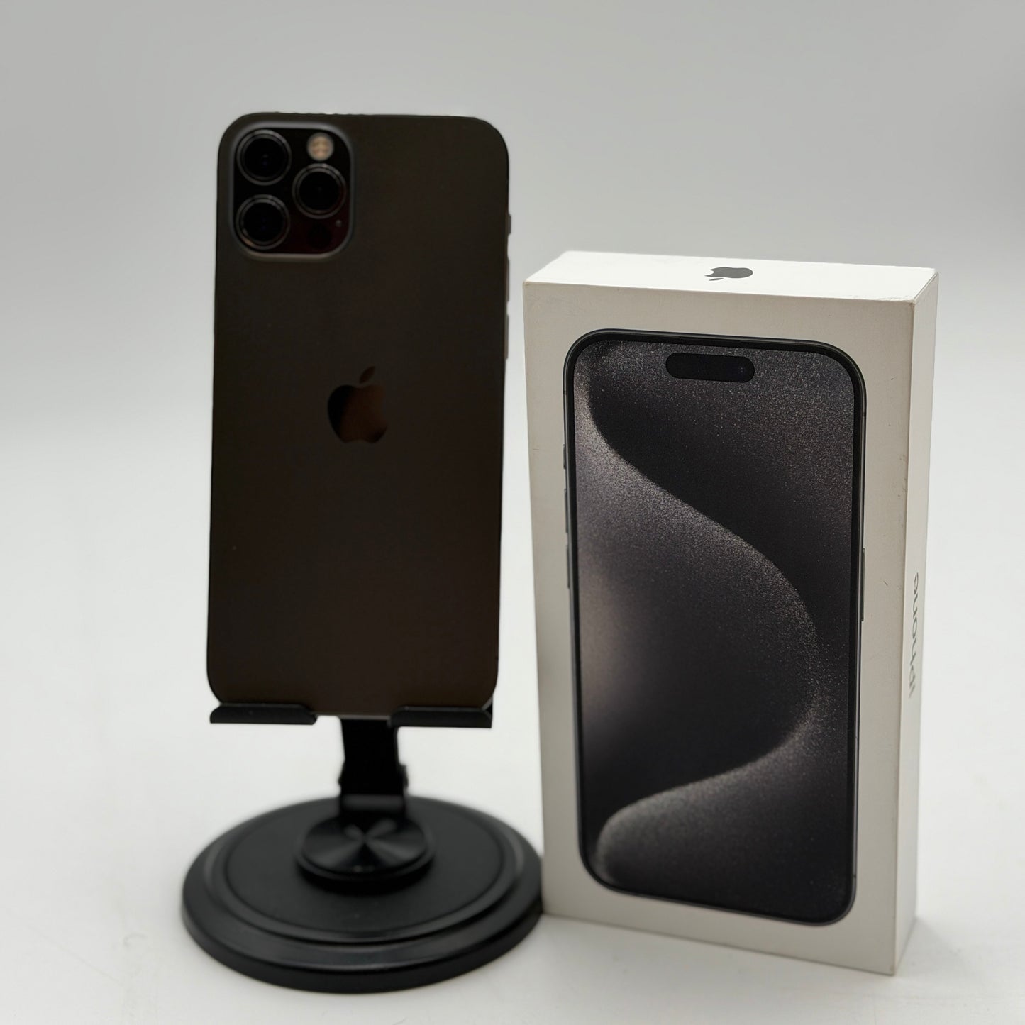 Apple iPhone 12 Pro - 128GB - Unlocked With Box