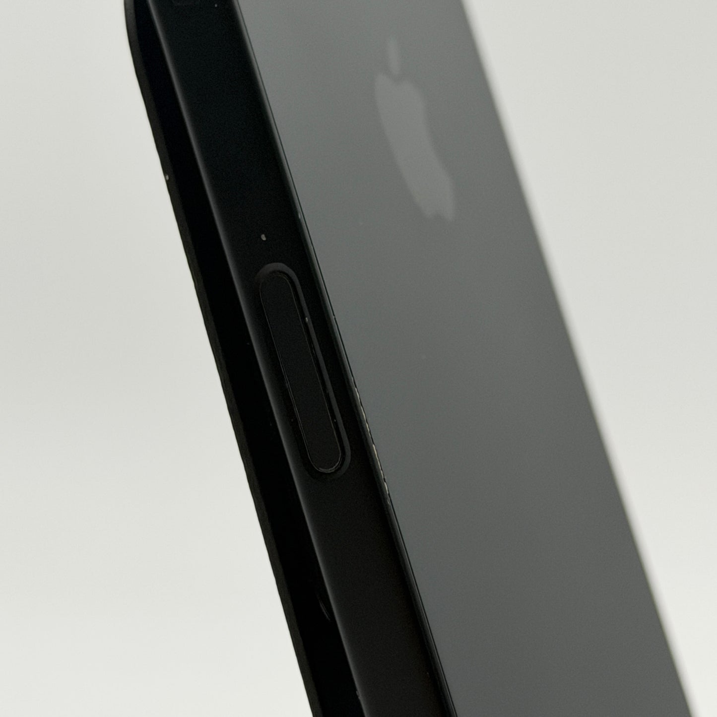 Unlocked Apple iPhone 16 128GB 100% Battery Health