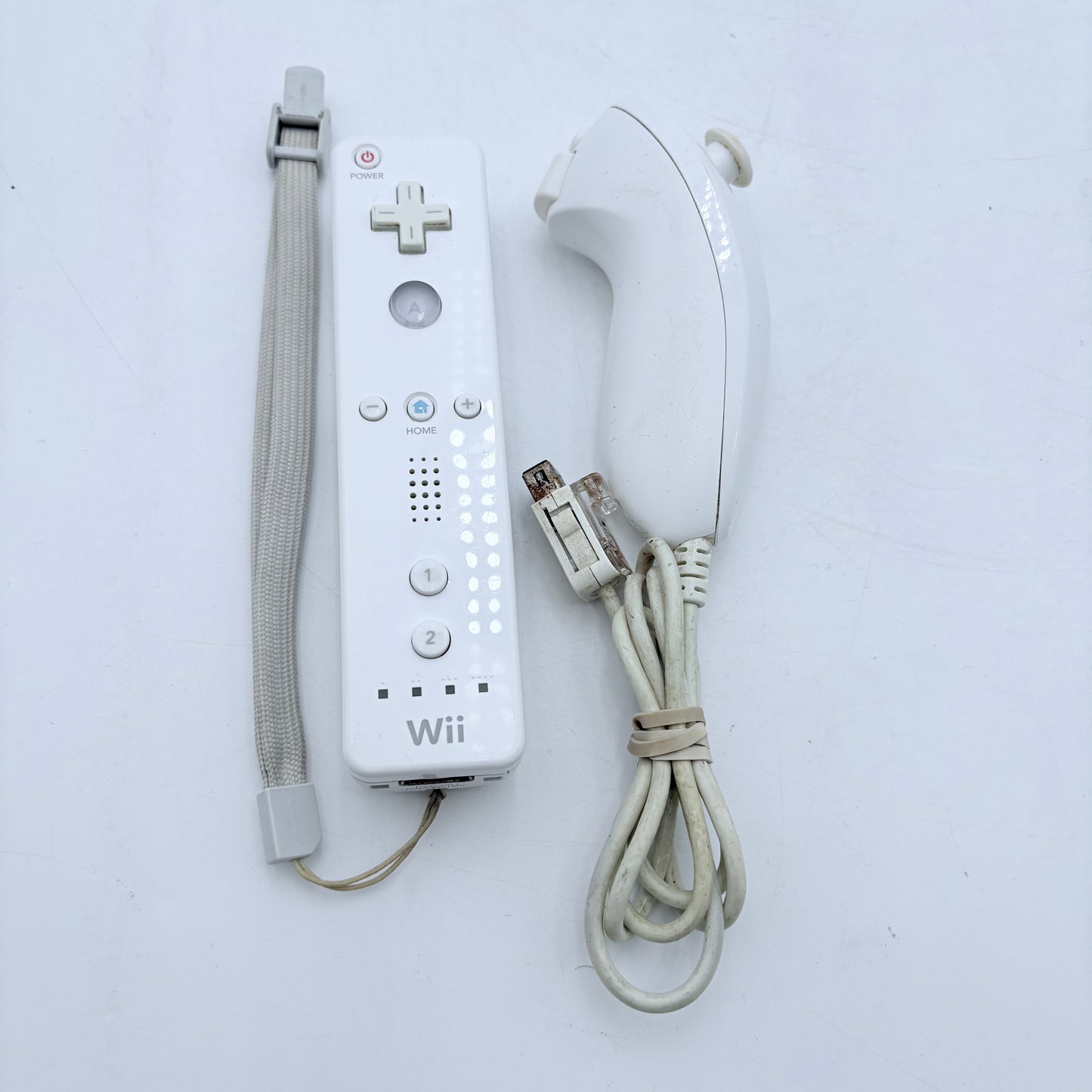 Nintendo Wii Remote RVL-003 Video Game Controller White with Nunchuck