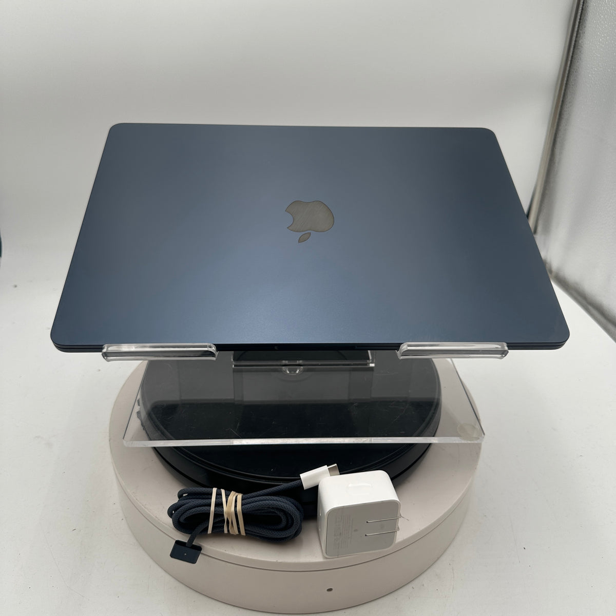 Apple MacBook Air 15" A3241 2024 M4 16GB RAM 256GB MINTY