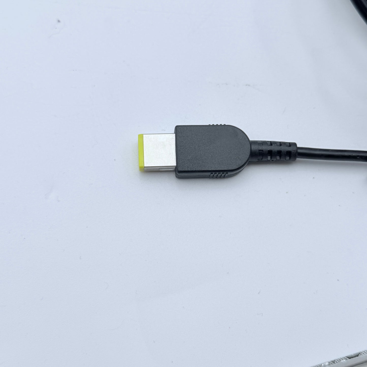 Lenovo Power Supply For Thinkpad T470 ADLX65NCC3A ADLX65NCC2A AC Adapter 20V 65W - Used