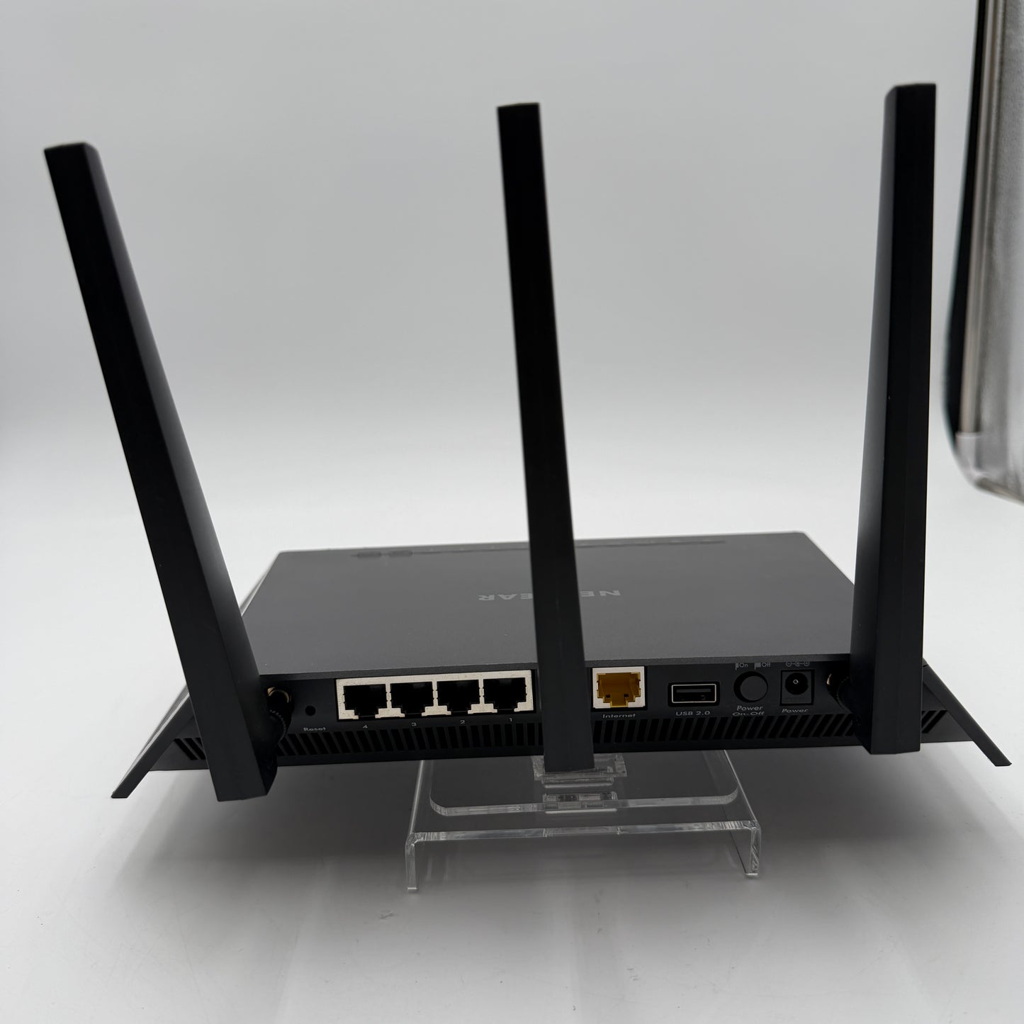 Netgear R7000P Nighthawk AC2300 Dual-Band Smart WiFi Router