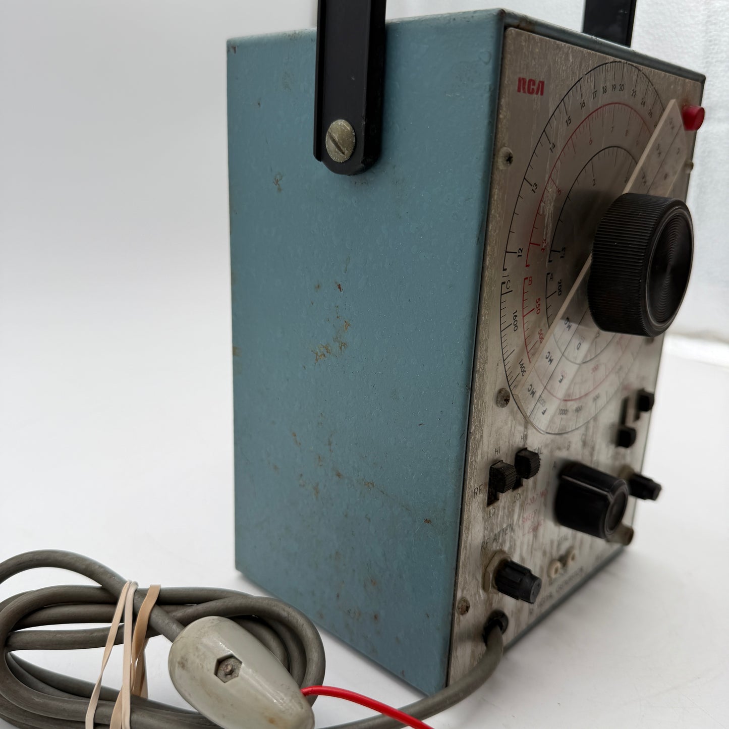 RCA RF Signal Generator WR-50B READ