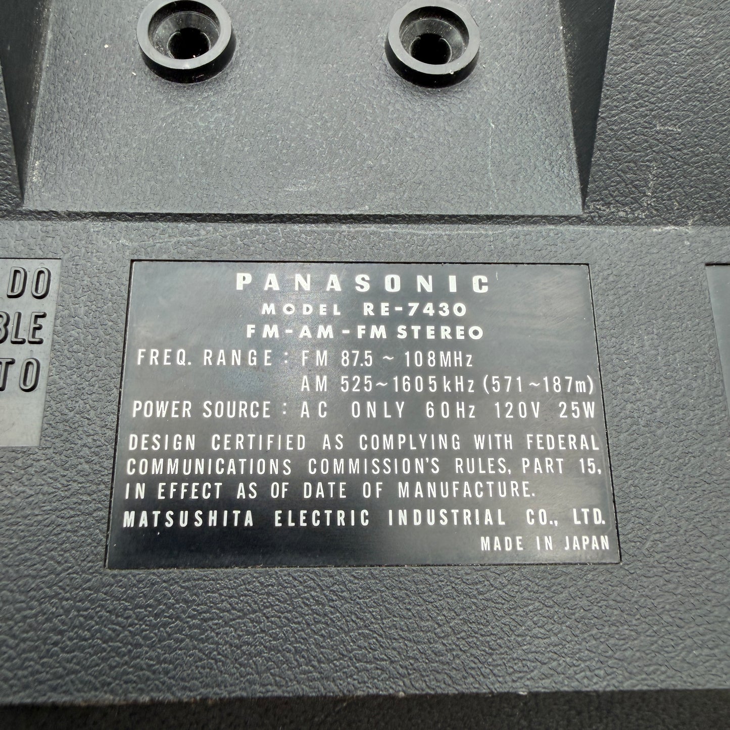 Panasonic FM AM Multiplex Stereo Wedge Table Radio RE-7430 - For Parts or Repair