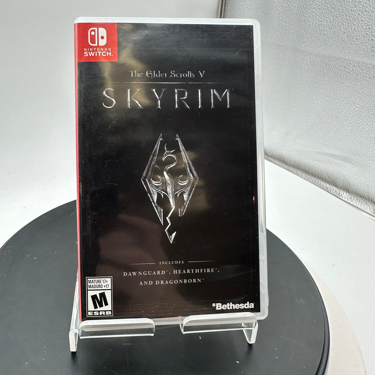 Nintendo Switch The Elder Scrolls V: Skyrim CIB