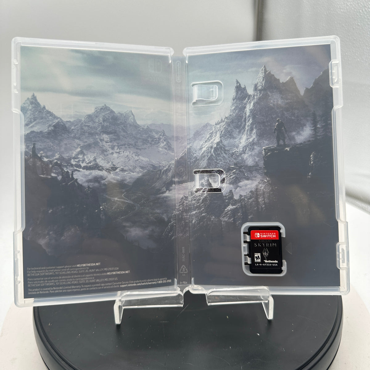Nintendo Switch The Elder Scrolls V: Skyrim CIB