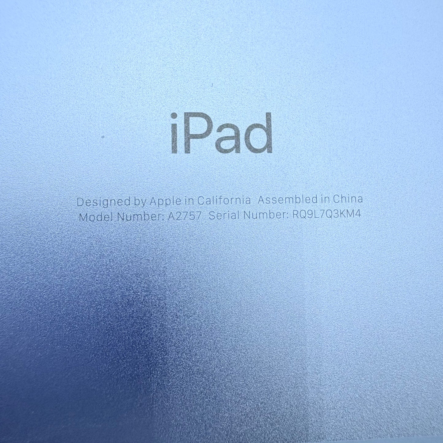 Apple iPad 10th Gen A2757 64GB WiFi Cellular Unlocked Blue