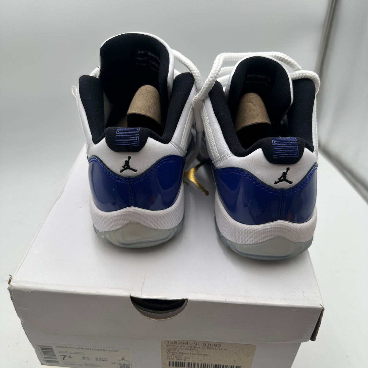 Jordan Womens Air Jordan 11 Retro Low White/Black-Concord Sneakers Size 7.5