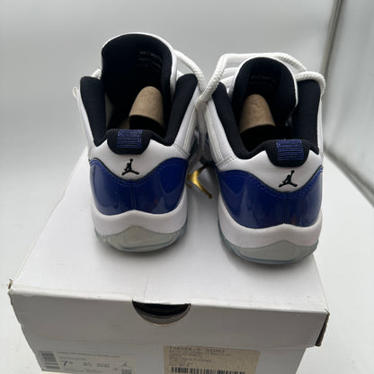 Jordan Womens Air Jordan 11 Retro Low White/Black-Concord Sneakers Size 7.5