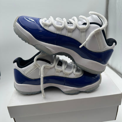 Jordan Womens Air Jordan 11 Retro Low White/Black-Concord Sneakers Size 7.5