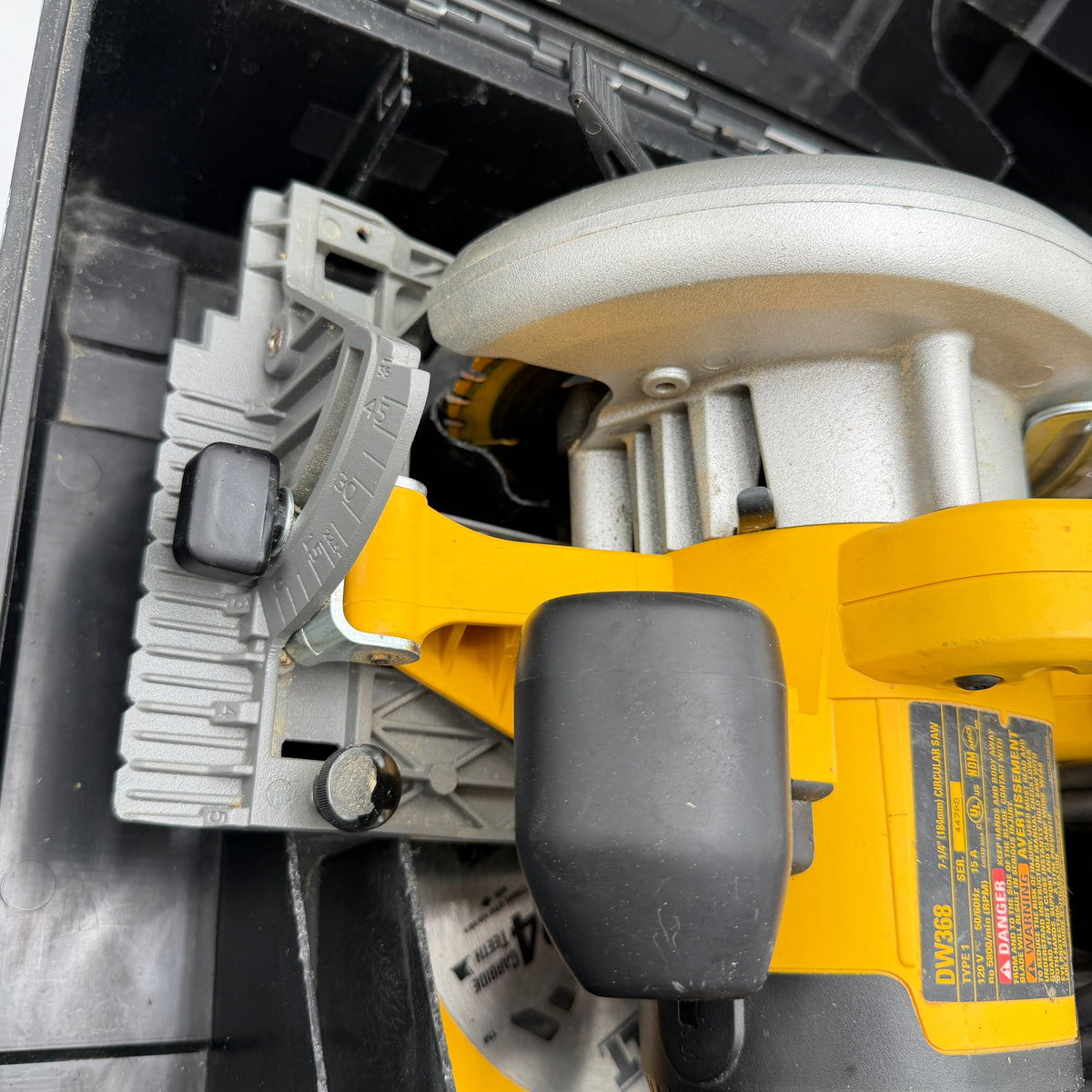 DeWalt DW368 7 1/4 (184MM) Circular Saw