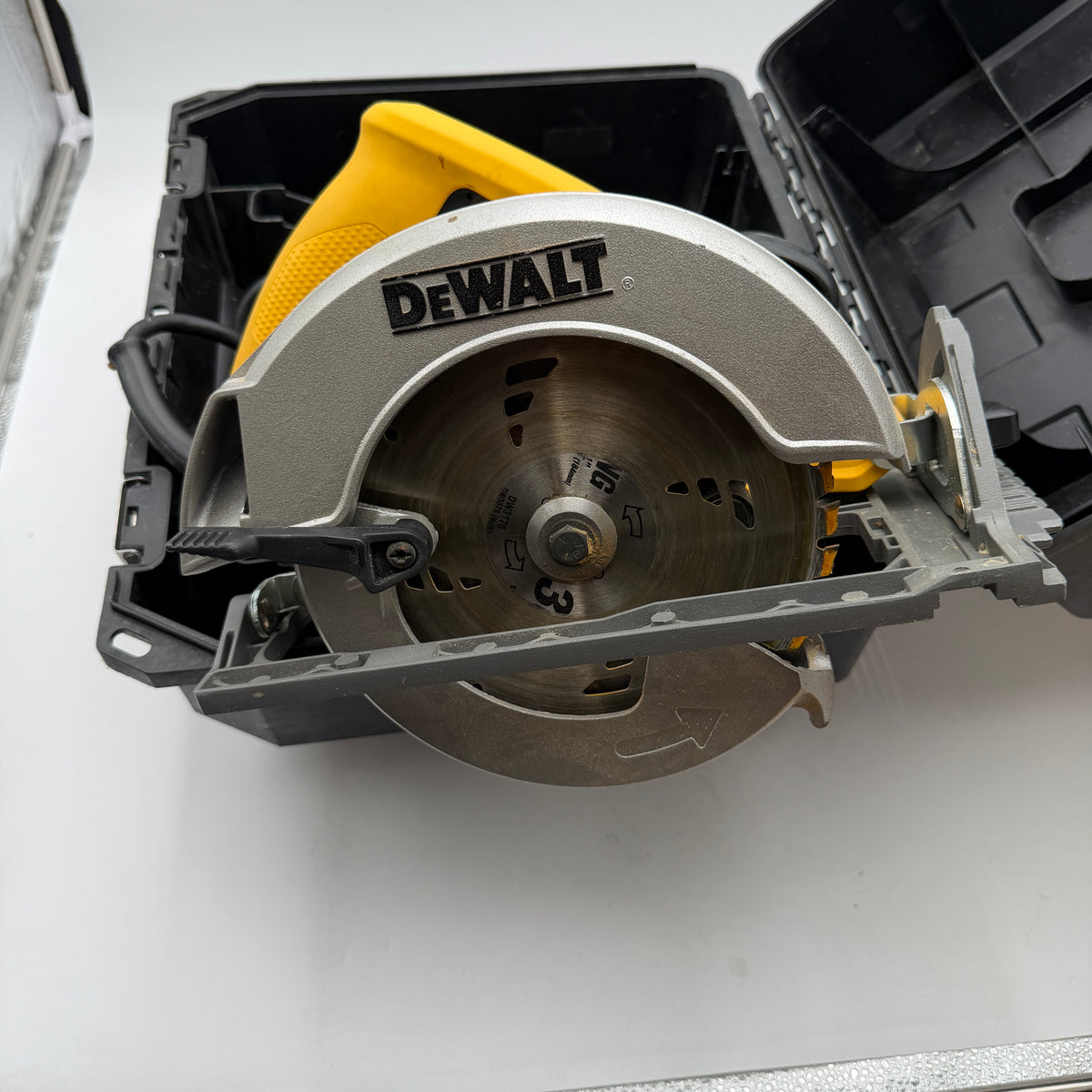 DeWalt DW368 7 1/4 (184MM) Circular Saw