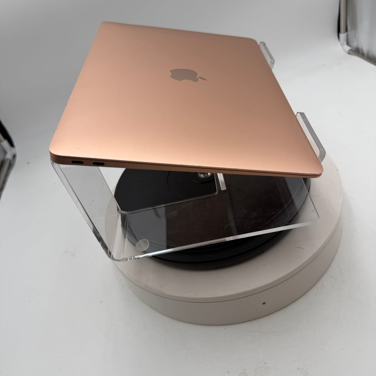Apple MacBook Air 13-inch Retina A2179 2020 WORKING