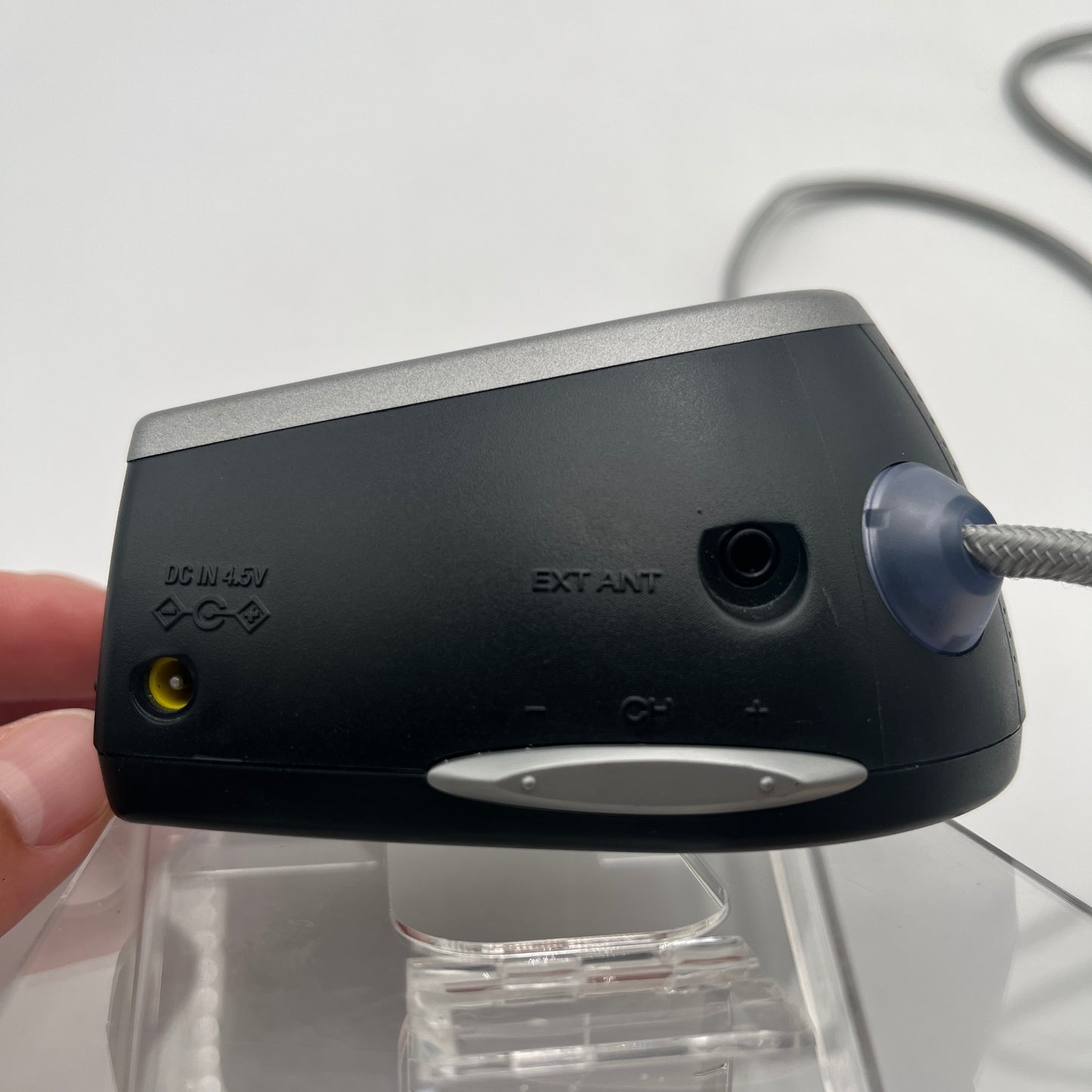 Sony FDL-PT222 Watchman Portable TV Powers On