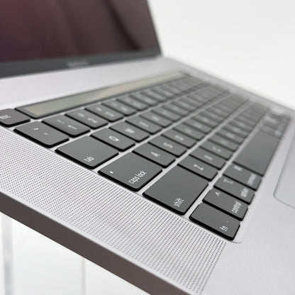 Apple MacBook Pro 16" A2141 i7 500GB 16GB READ