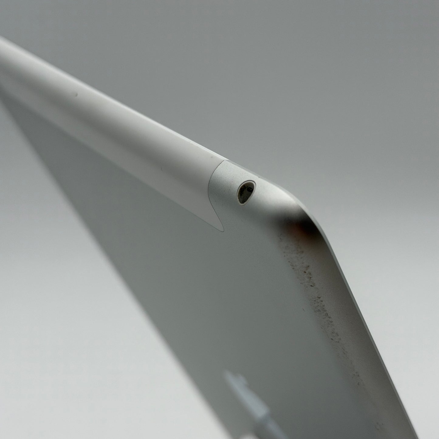 Apple iPad (7th Gen) A2198 (2019) Silver 32GB Wi-Fi Only
