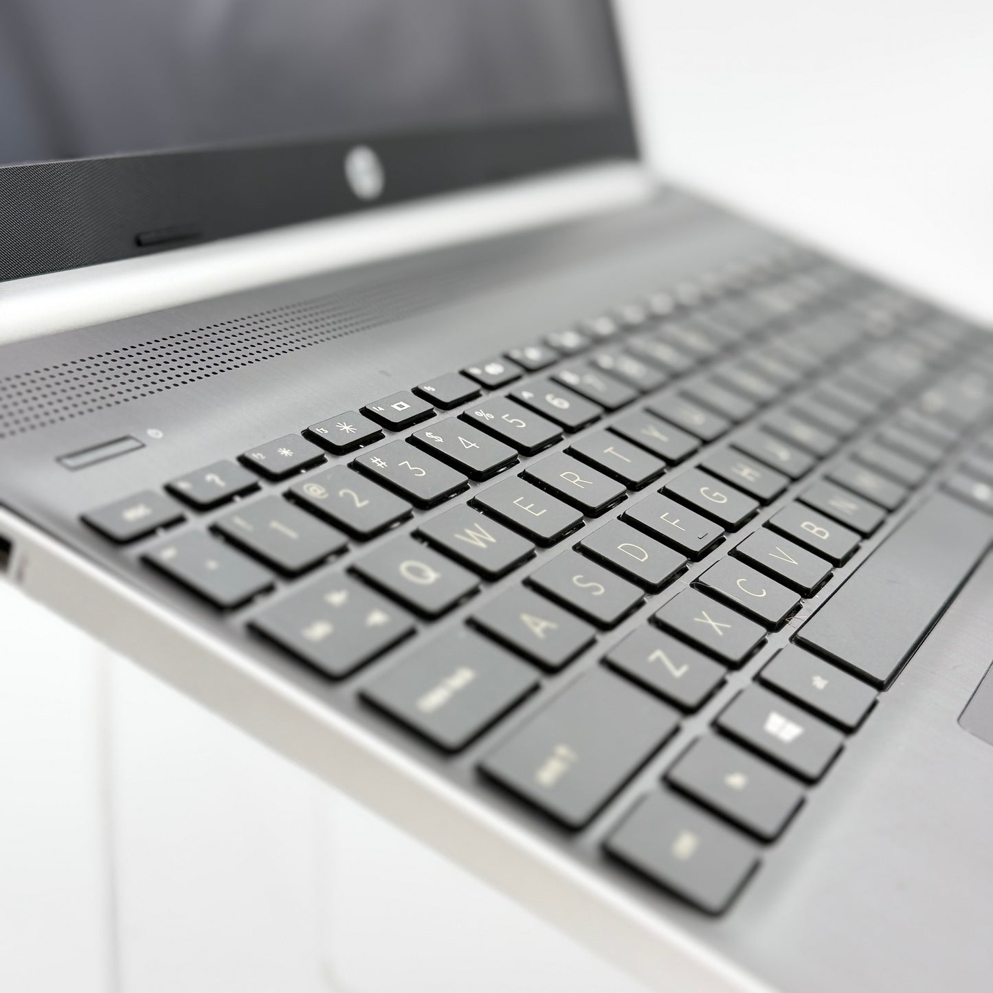 HP 15-dy1023dx Laptop Silver i5 16GB 256GB SSD