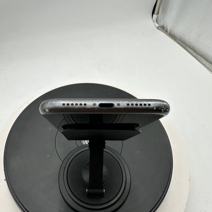 Apple iPhone 11 64GB Black Unlocked READ
