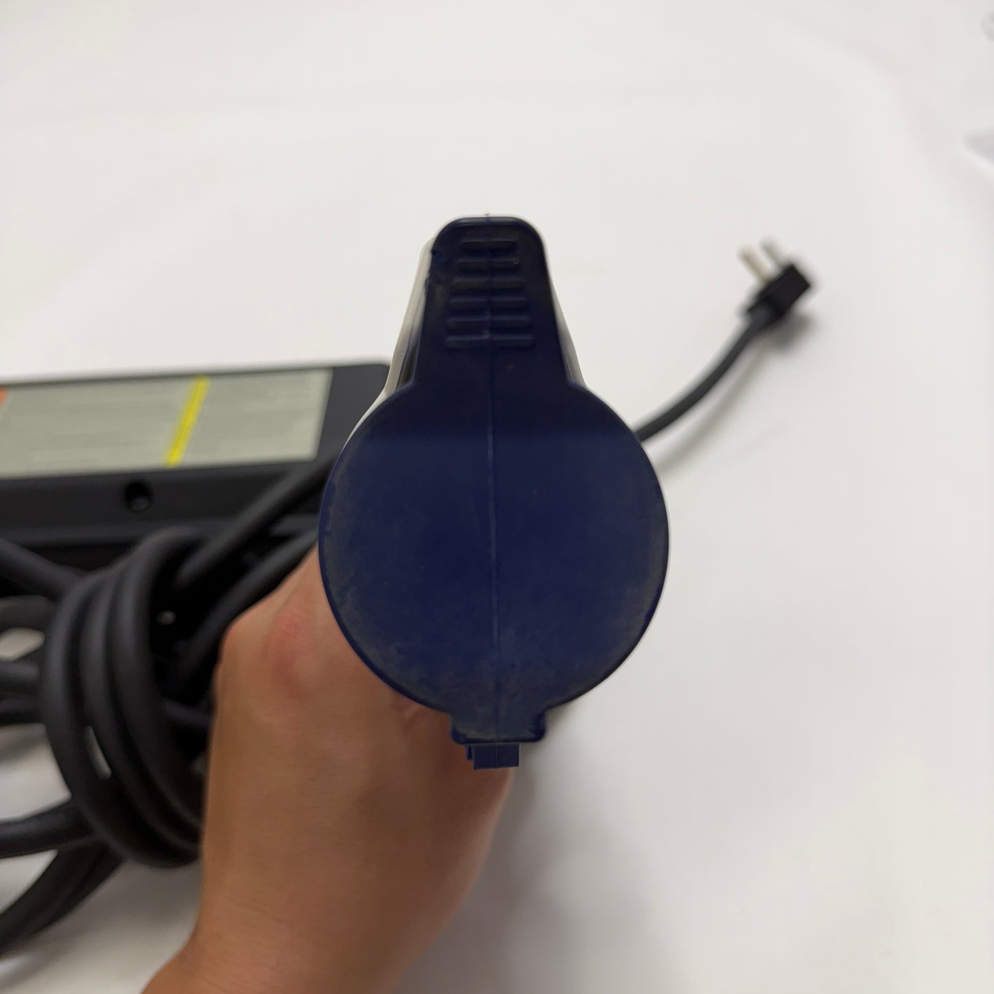 Yazaki 9482A347 Charger