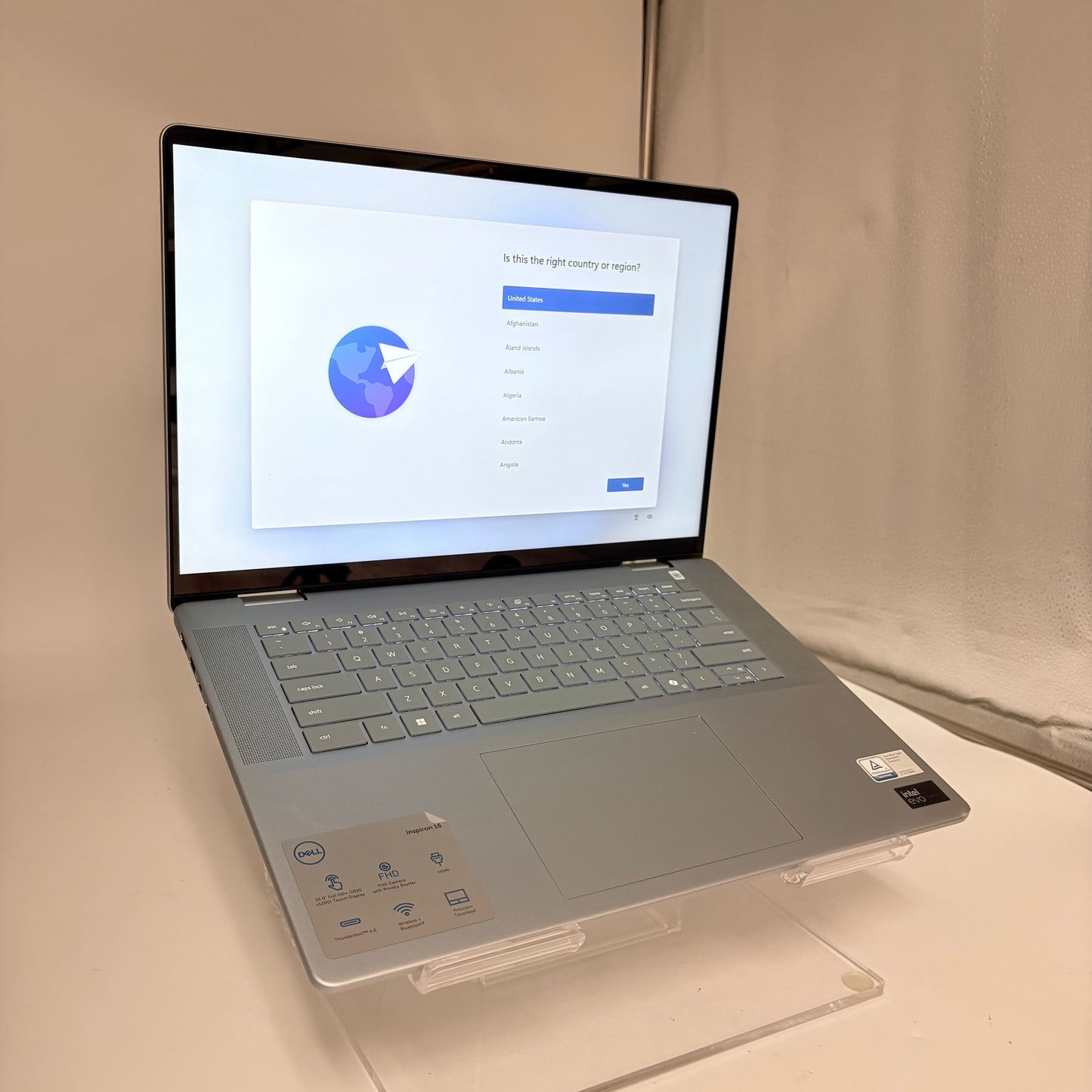 Dell Inspiron 16 7640 2-in-1 Laptop 16GB RAM 1TB Ultra 7 Processor READ