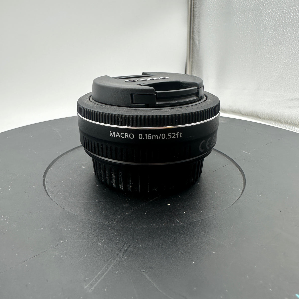 Canon EF-S 24mm f/2.8 STM Macro Pancake Lens