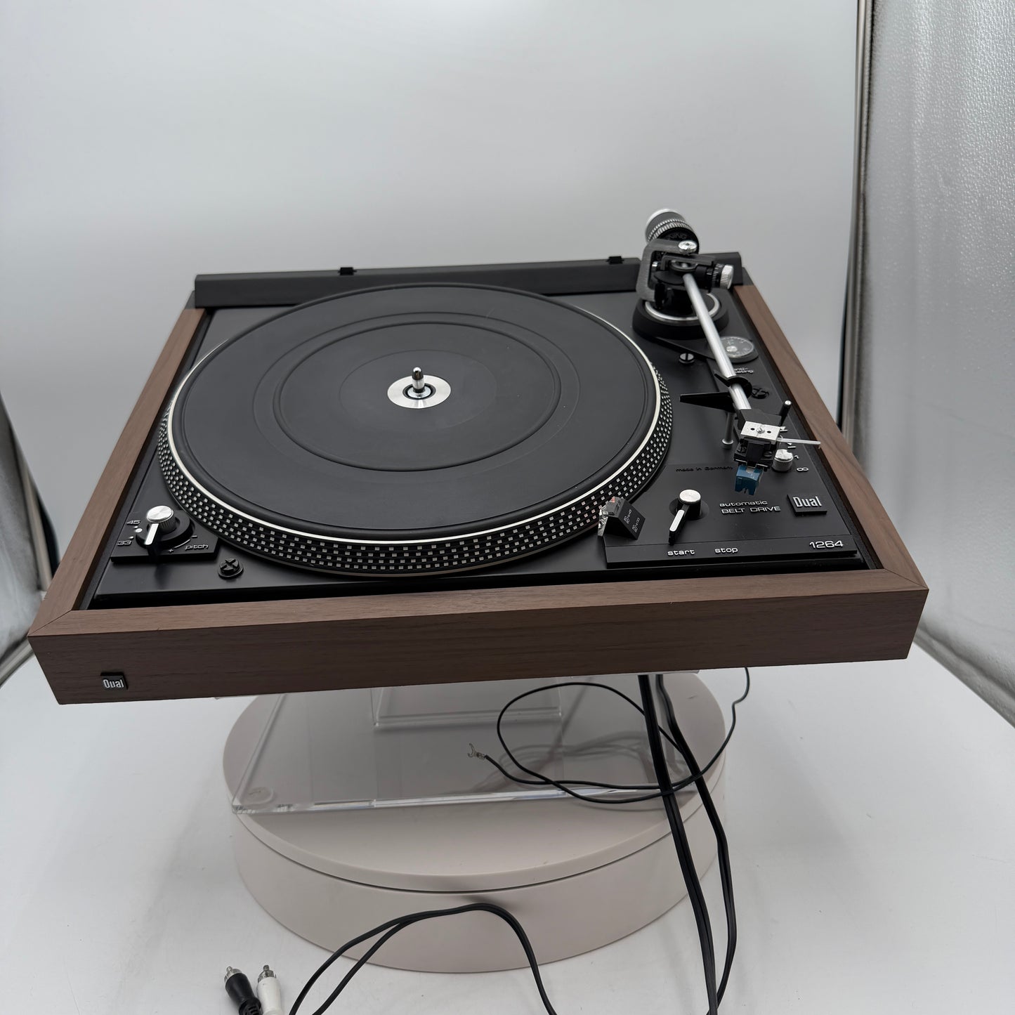 Dual 1264 Belt Driven Turntable Brown for Parts or Repair