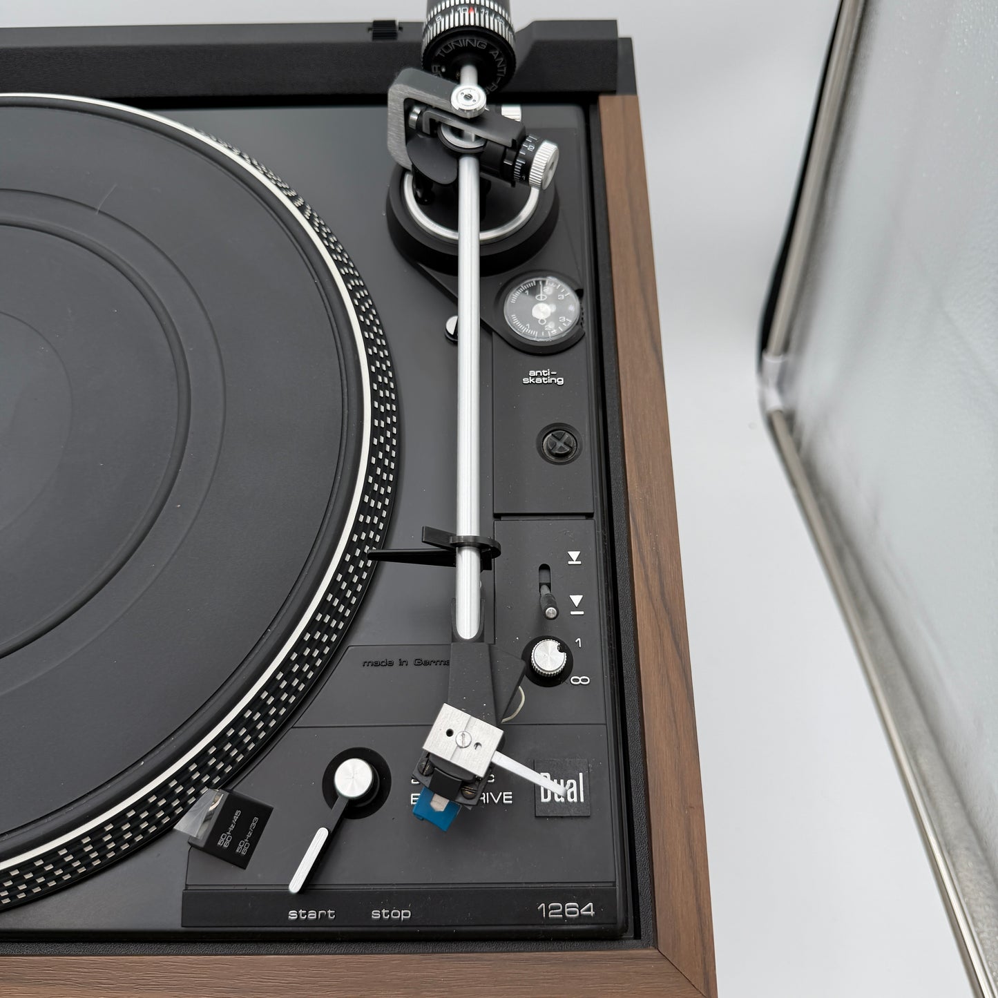 Dual 1264 Belt Driven Turntable Brown for Parts or Repair
