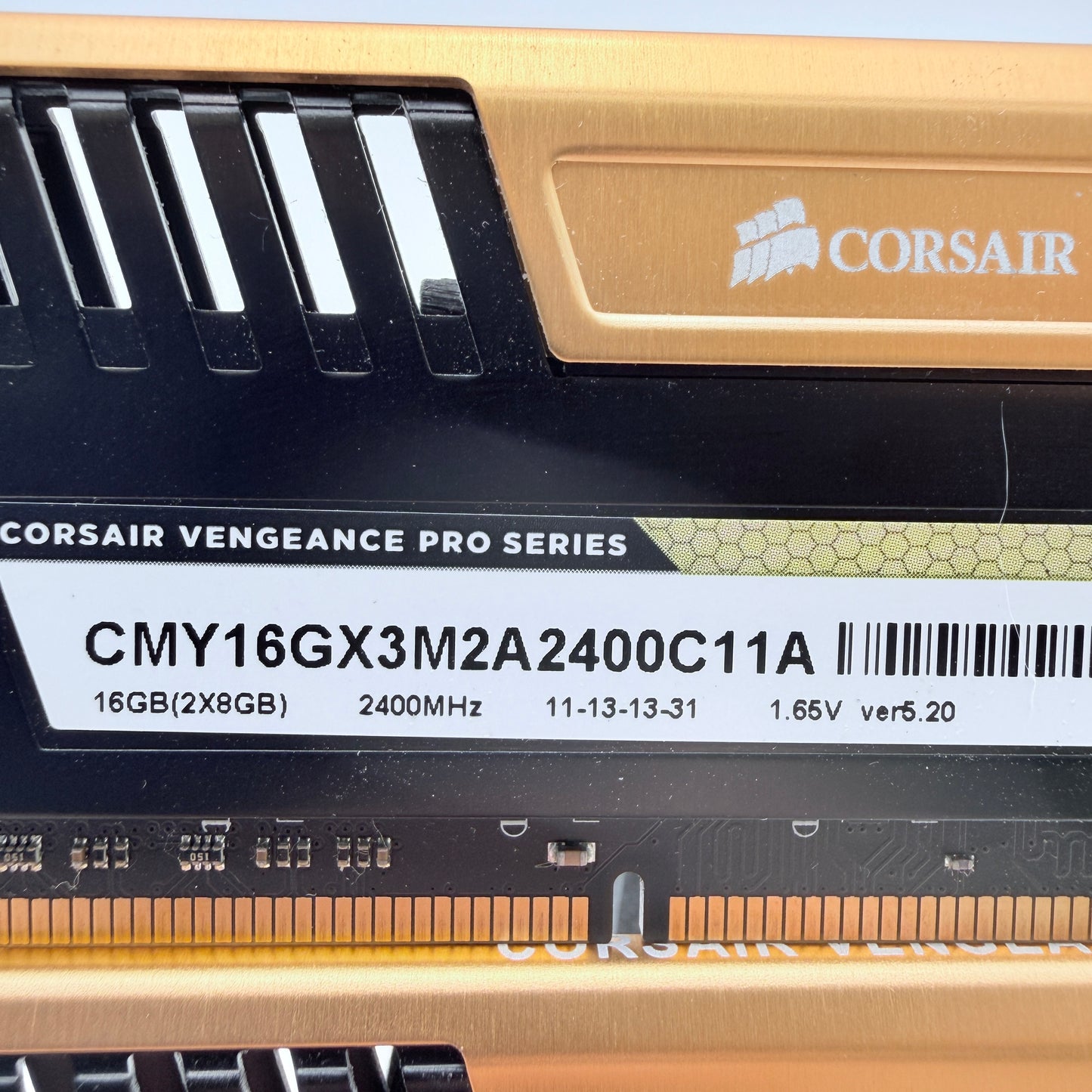 CORSAIR Vengeance Pro Series DDR3 DIMM 16GB (2x8GB) 2400MHz Gold Desktop RAM