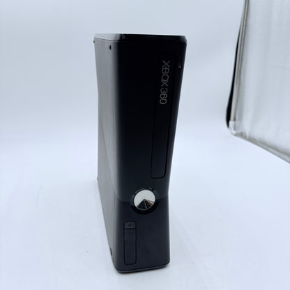 Microsoft Xbox 360 S (1439) 2010, 4GB with One Controller and All Cables