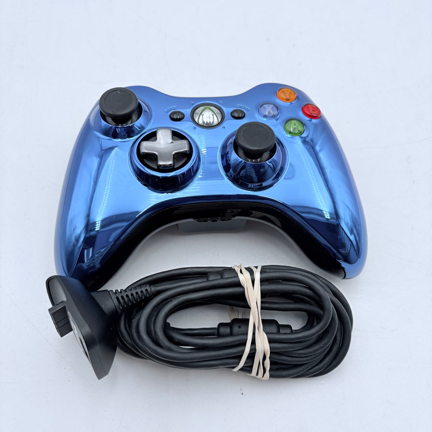 Microsoft Xbox 360 S (1439) 2010, 4GB with One Controller and All Cables