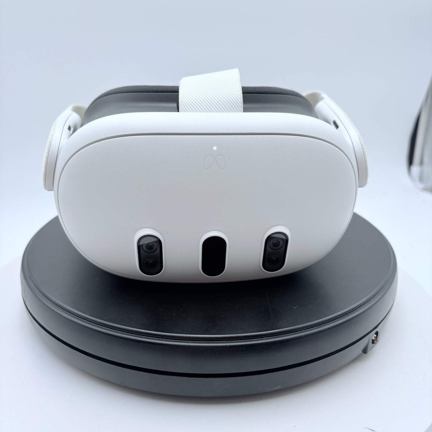 Meta Quest 3 128GB Standalone All-in-One VR Headset S3A