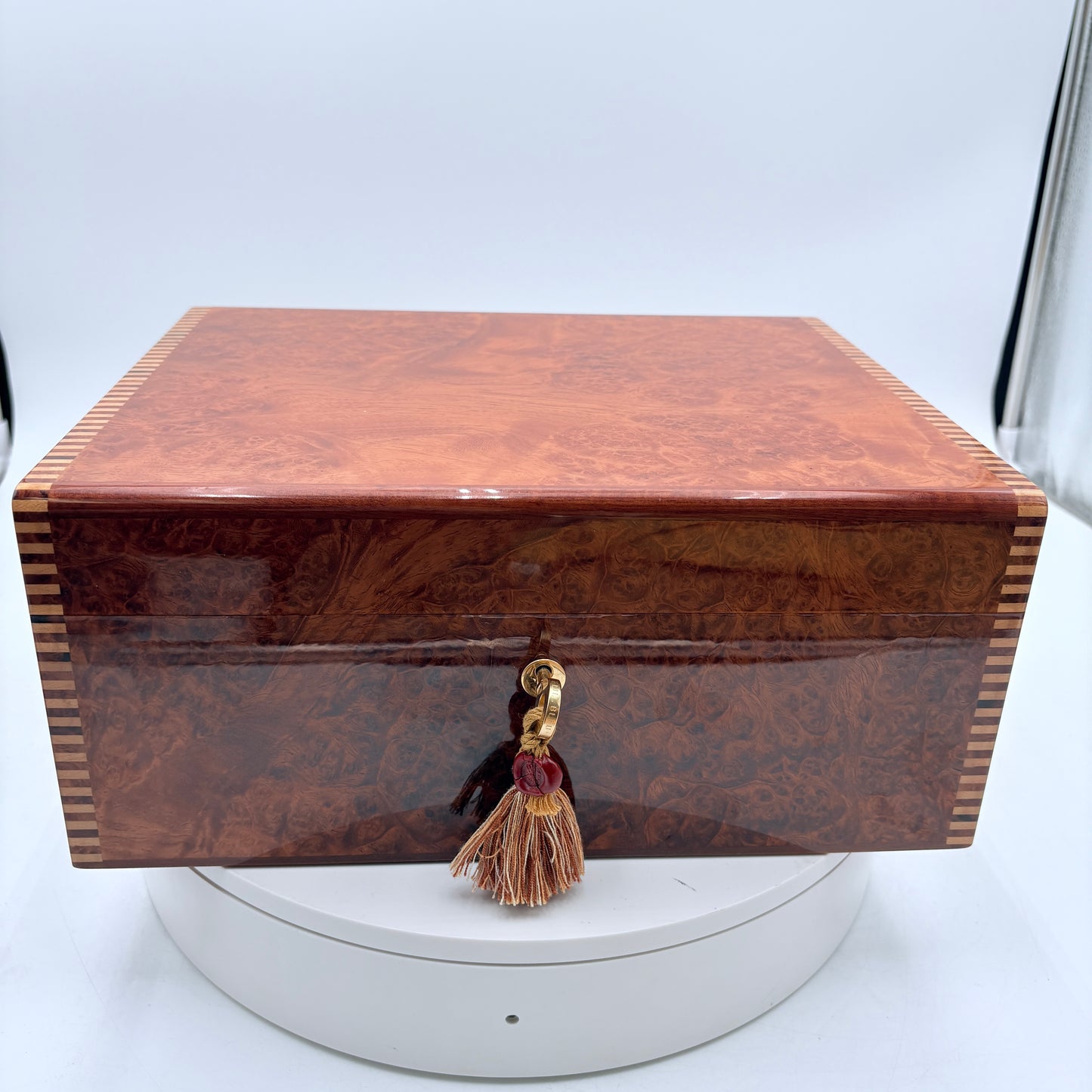 Vintage 90's-2000s Elie Bleu Burl Wood 75 Cigar Humidor w/ Key & Cigar Case