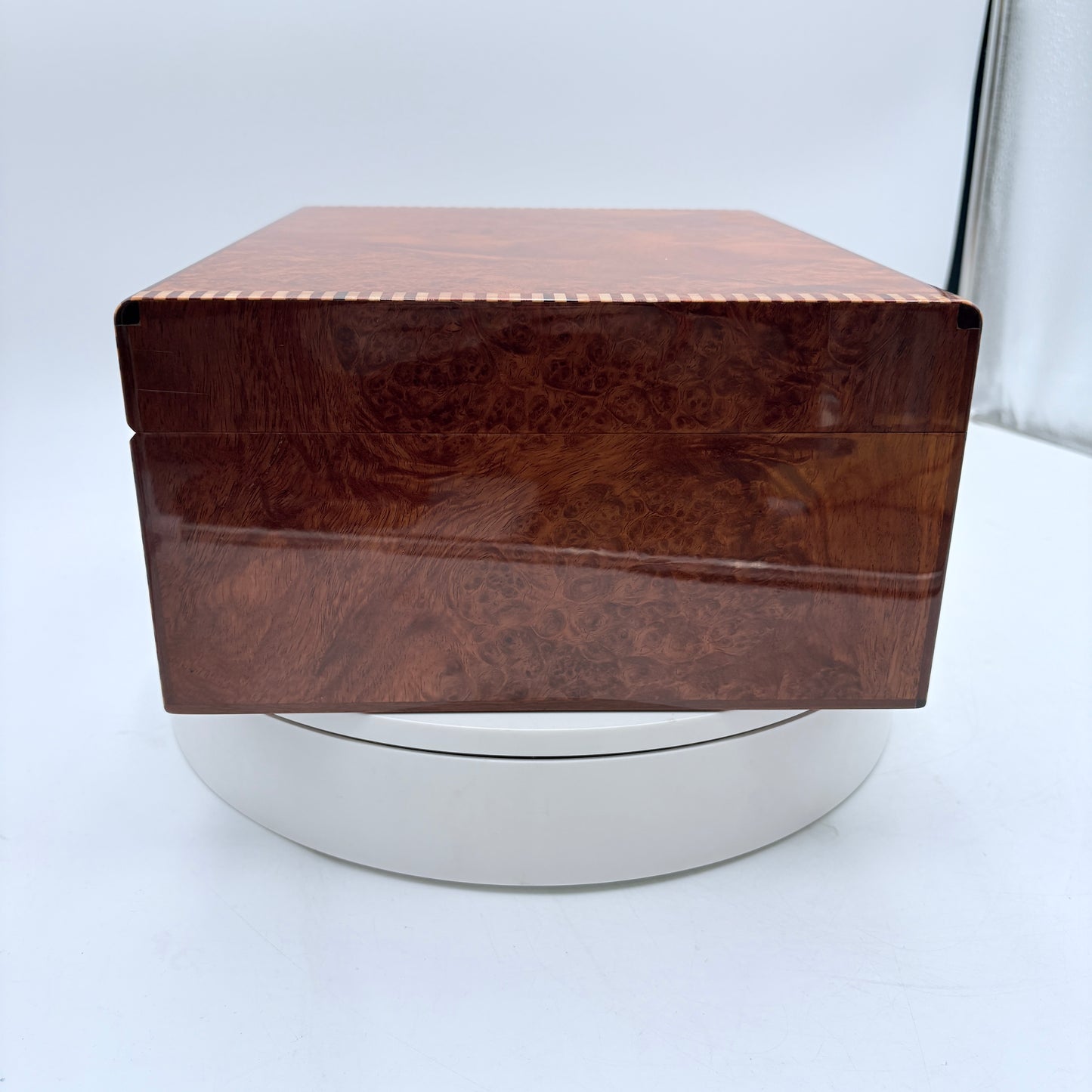 Vintage 90's-2000s Elie Bleu Burl Wood 75 Cigar Humidor w/ Key & Cigar Case