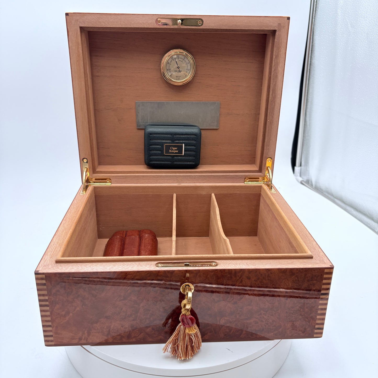 Vintage 90's-2000s Elie Bleu Burl Wood 75 Cigar Humidor w/ Key & Cigar Case