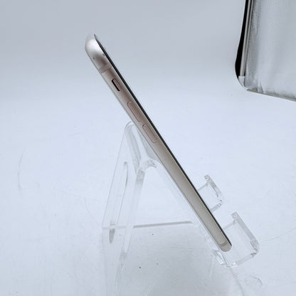 Unlocked Apple iPhone SE 64GB READ