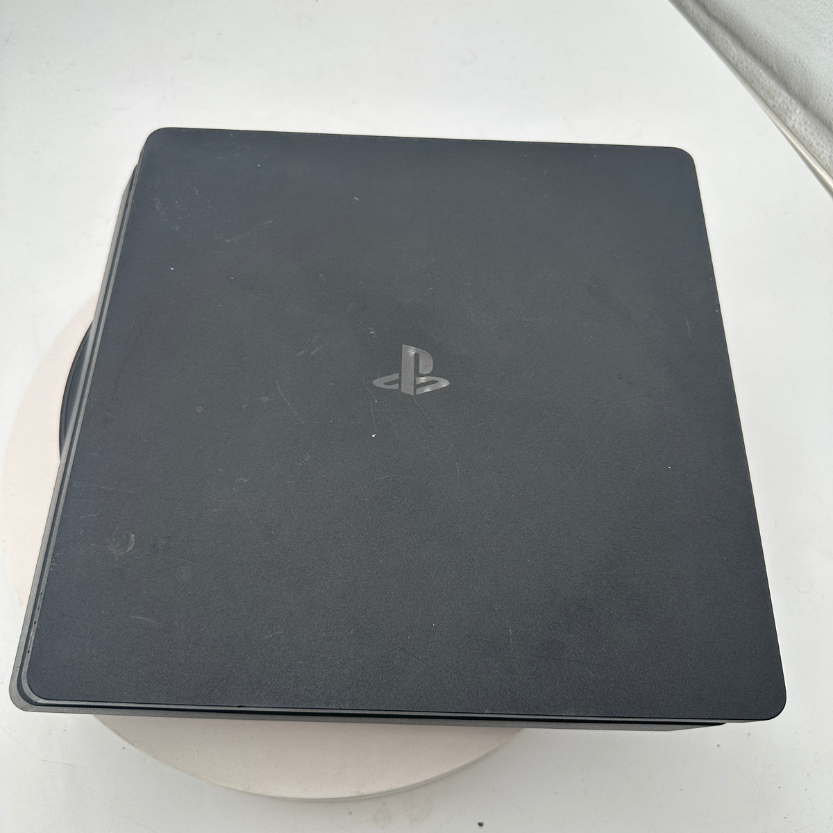 Sony PlayStation 4 CUH-2115B 825GB
