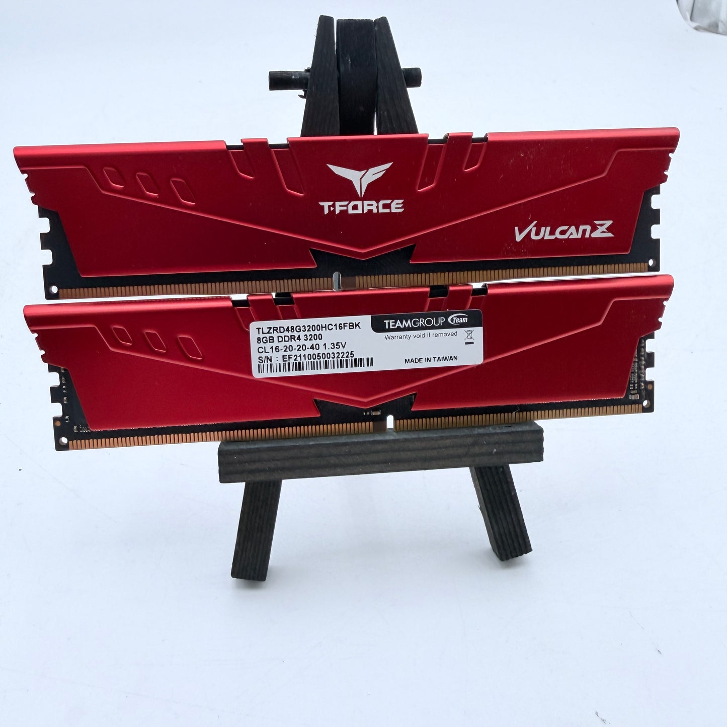 T-Force Vulcan Z DDR4 16GB (2x8GB) Desktop RAM 3200 Red