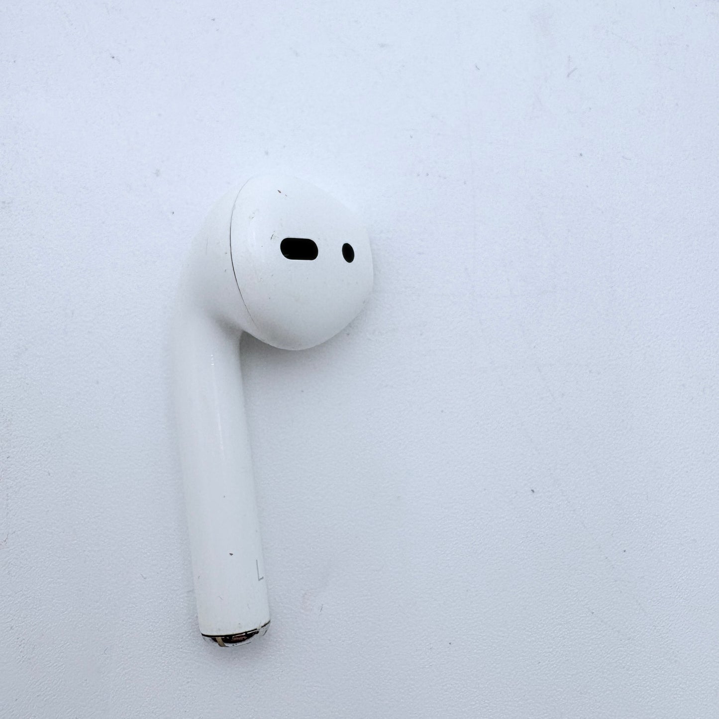 Apple AirPods (1st Gen) Complete Set A1523 A1524 A1602 (2016)
