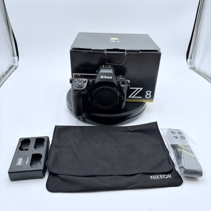 NIKON Z8 Z 8 MIRRORLESS DIGITAL CAMERA SHUTTER COUNT 9 MINT