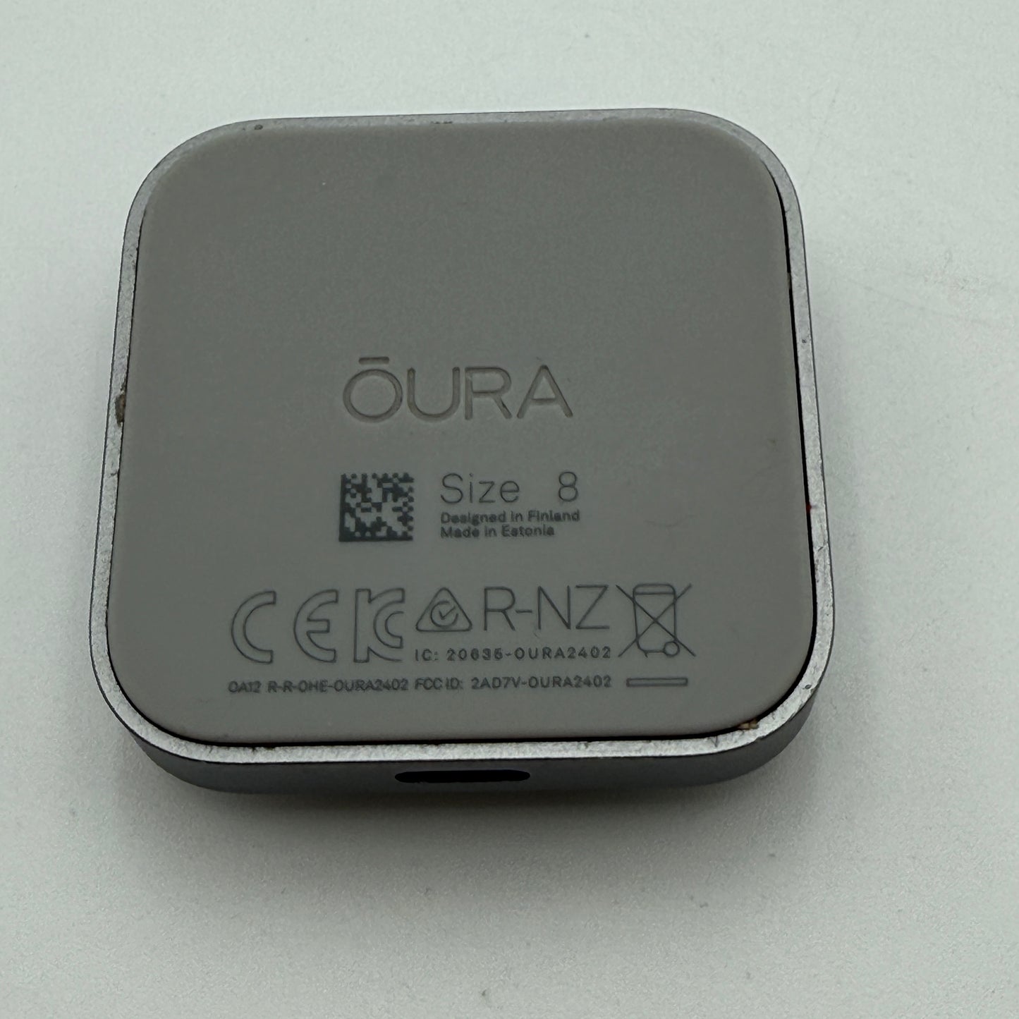 Oura Ring 4 Size 8 Smart Ring Silver Used - A