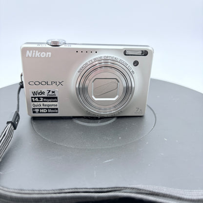 Nikon Coolpix S6000 Digital Camera Tested with Manual