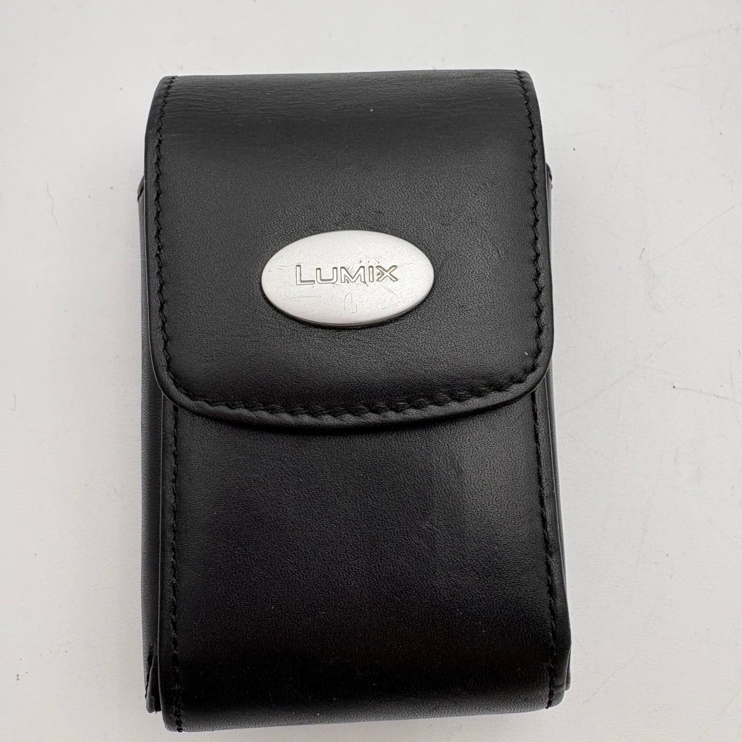 Panasonic DMC-FX01 Digital Camera With Manual, Two Batteries, Charger and Carrying Case
