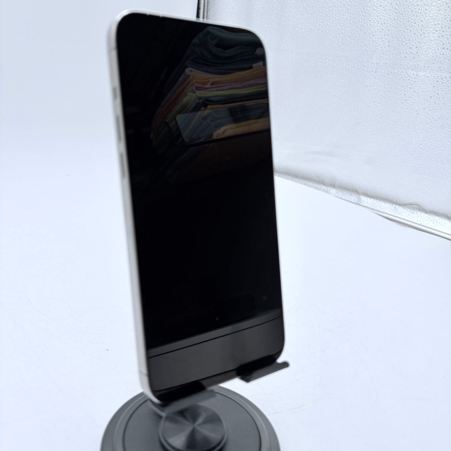 Apple iPhone 15 Pro Max 256GB AT&T Only Cracked Back
