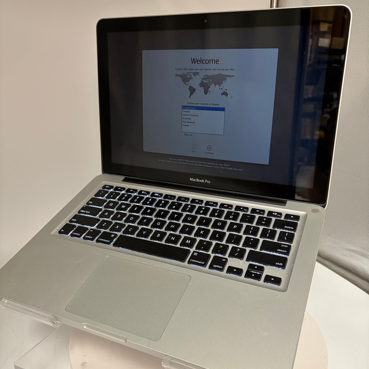 Apple MacBook Pro 13" A1278 2010 512GB, 2GB RAM Intel Core Duo