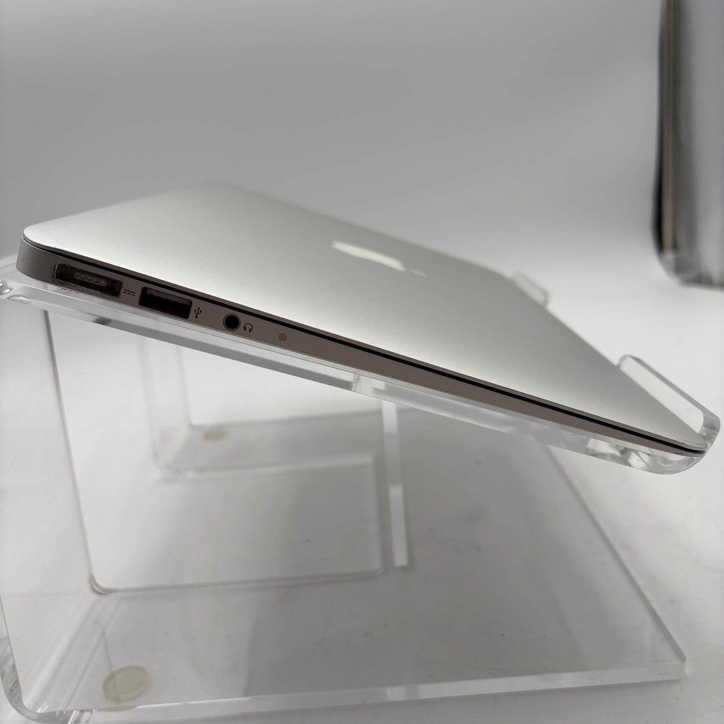 Apple MacBook Air 11" A1465 (2012) Core i5 1.7GHz 4GB 128GB