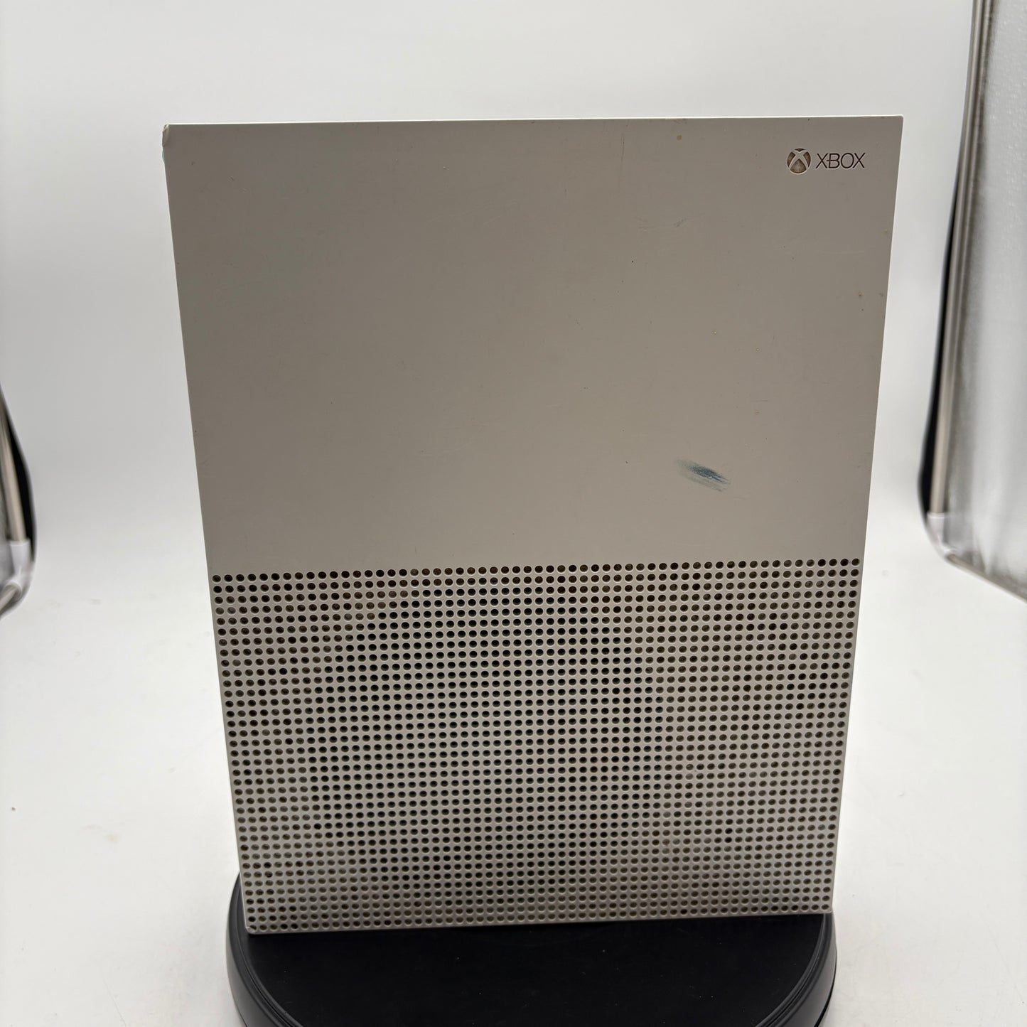 Microsoft Xbox One S (1681) 2016 READ