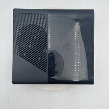 Xbox 360 E (1538) READ