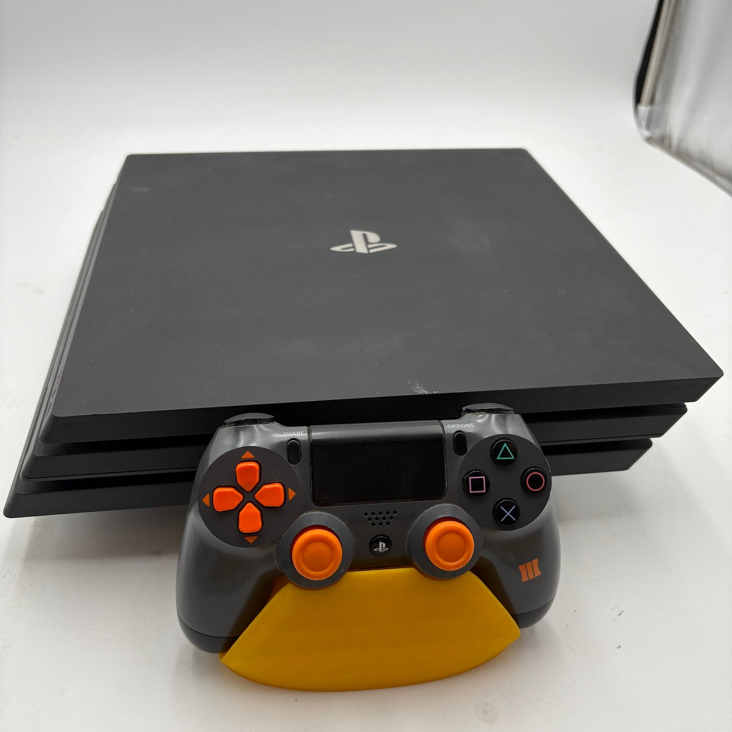 Sony PlayStation 4 Pro CUH-7015B 825GB with 1 Controller
