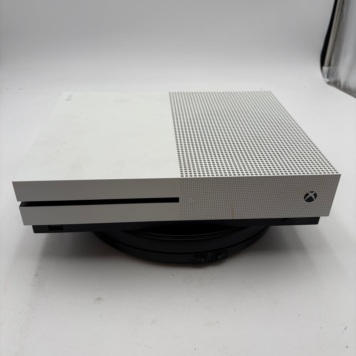 Microsoft Xbox One S (1681) 2016 512GB With One Controller