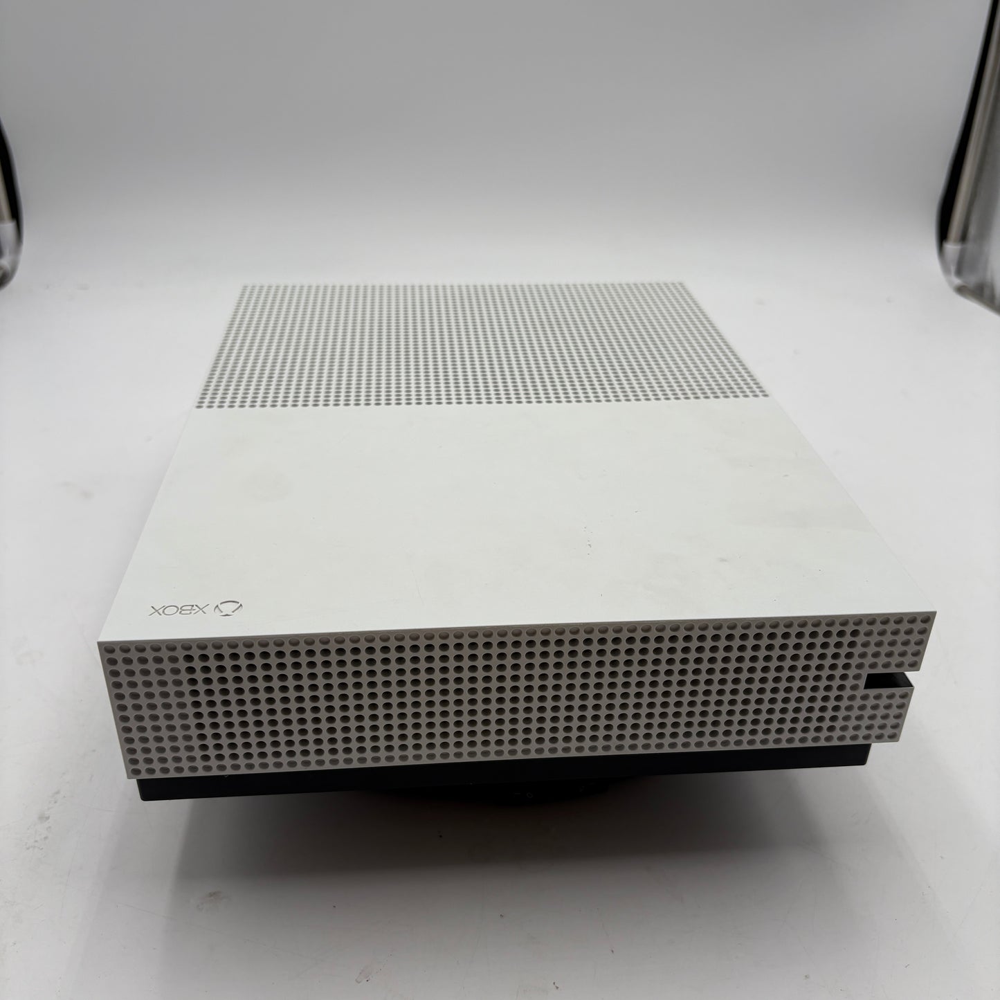 Microsoft Xbox One S (1681) 2016 512GB With One Controller